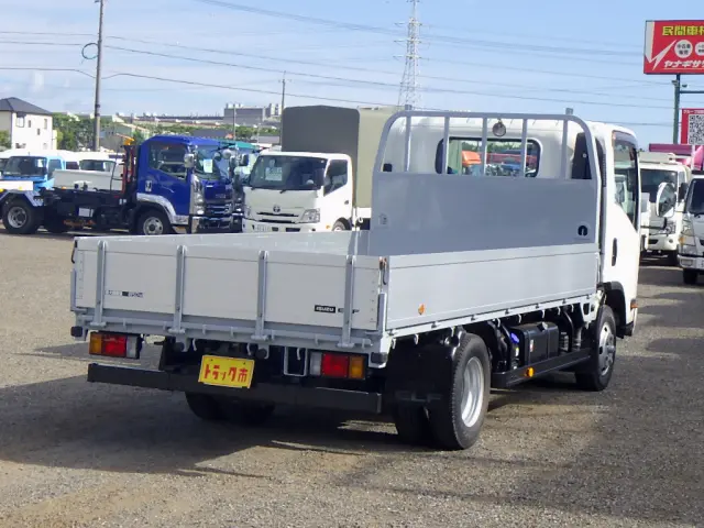 いすゞ エルフ 2RG-NNS88AN(4WD)の写真33