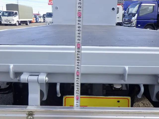 いすゞ エルフ 2RG-NNS88AN(4WD)の写真39