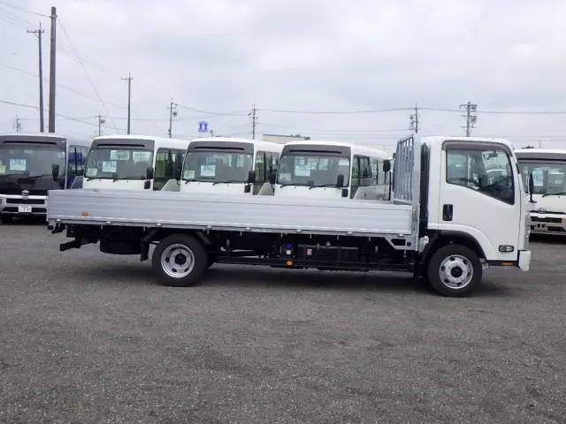 いすゞ エルフ 2PG-NPS88AR(4WD)の写真5
