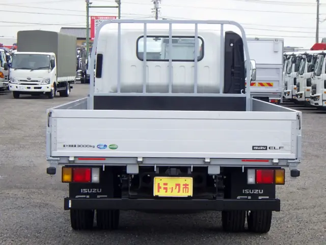 いすゞ エルフ 2PG-NPS88AR(4WD)の写真6