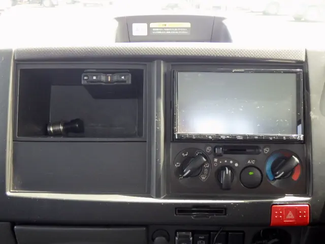 いすゞ エルフ 2PG-NPS88AR(4WD)の写真14