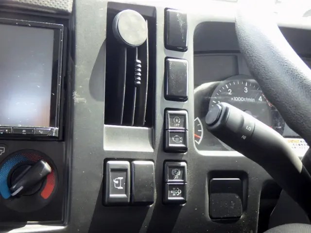 いすゞ エルフ 2PG-NPS88AR(4WD)の写真16