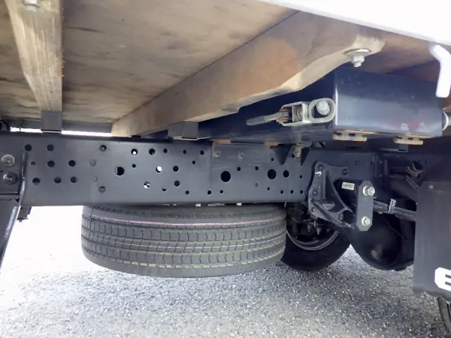 いすゞ エルフ 2PG-NPS88AR(4WD)の写真32