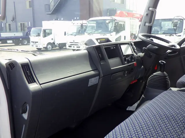 いすゞ エルフ 2PG-NPS88AR(4WD)の写真45