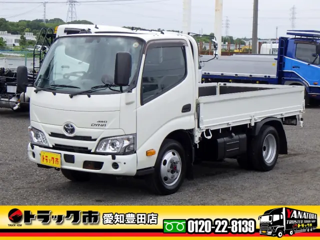 トヨタ ダイナ 2KG-XZU675(4WD)の写真1