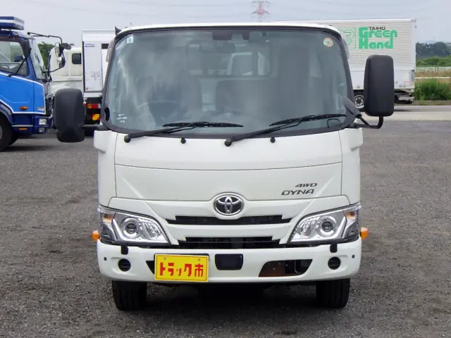 トヨタ ダイナ 2KG-XZU675(4WD)の写真3