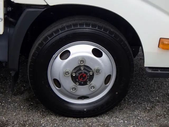 トヨタ ダイナ 2KG-XZU675(4WD)の写真16