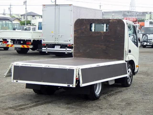 トヨタ ダイナ 2KG-XZU675(4WD)の写真24