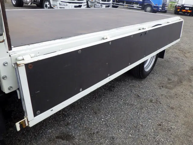 トヨタ ダイナ 2KG-XZU675(4WD)の写真28