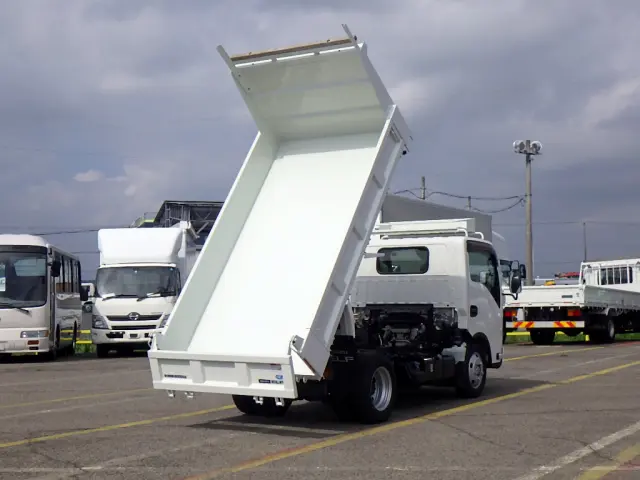 いすゞ エルフ 2RG-NKR88AT(2WD)の写真7