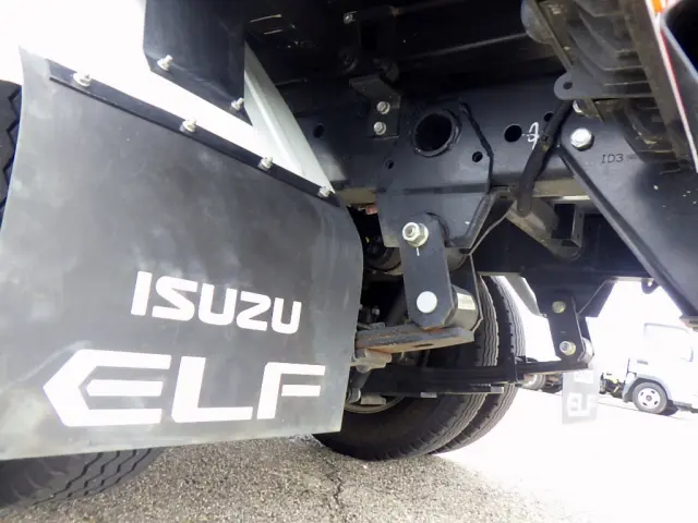 いすゞ エルフ 2RG-NKR88AT(2WD)の写真24