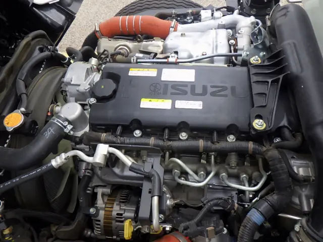 いすゞ エルフ 2RG-NKR88AT(2WD)の写真34