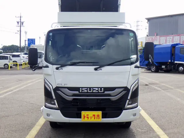 いすゞ エルフ 2RG-NKR88AT(2WD)の写真35