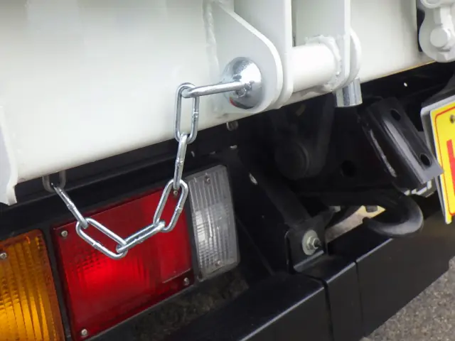 いすゞ エルフ 2RG-NKR88AT(2WD)の写真47