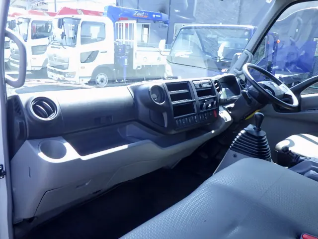 トヨタ ダイナ 2RG-XZU720(2WD)の写真42
