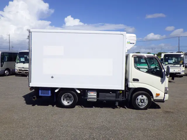 日野 デュトロ 2RG-XZC605M(2WD)の写真4