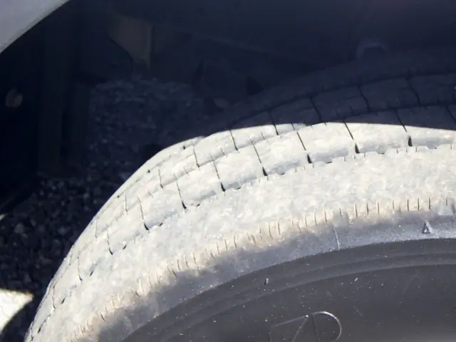 日野 デュトロ 2RG-XZC605M(2WD)の写真42