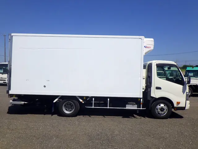 日野 デュトロ TPG-XZU712M(2WD)の写真5
