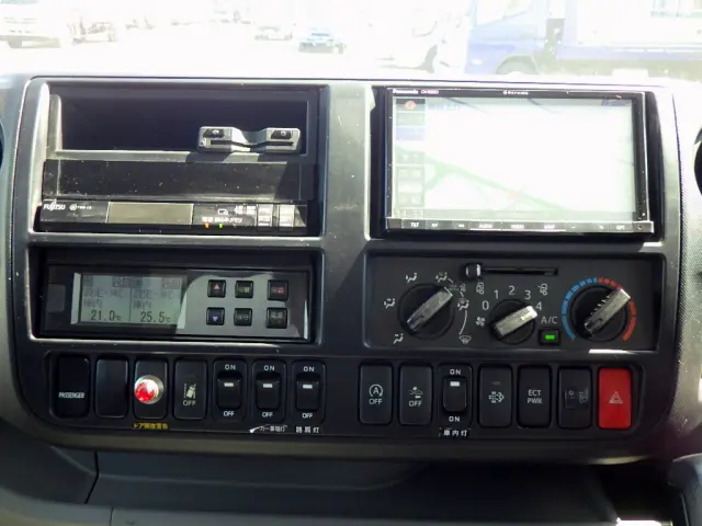 日野 デュトロ TPG-XZU712M(2WD)の写真18