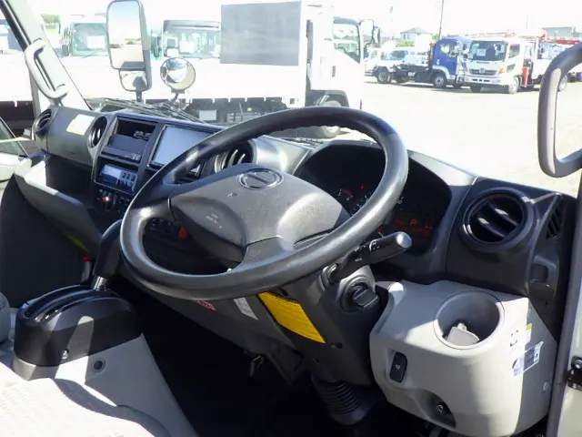 日野 デュトロ TPG-XZU712M(2WD)の写真45