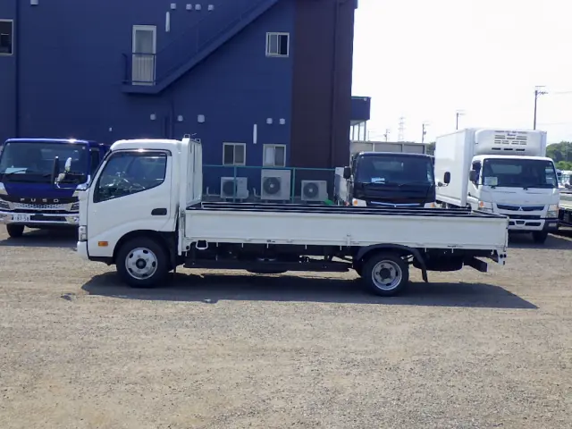 トヨタ ダイナ 2RG-XZU655(2WD)の写真4