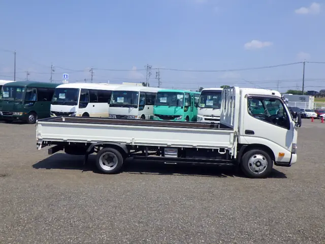 トヨタ ダイナ 2RG-XZU655(2WD)の写真5