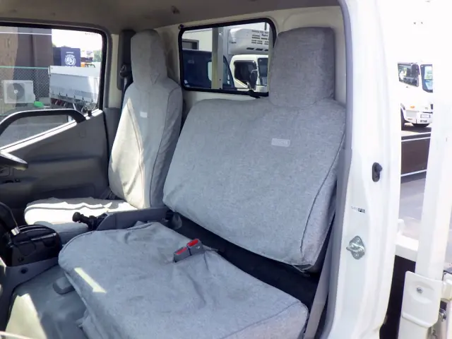 トヨタ ダイナ 2RG-XZU655(2WD)の写真11