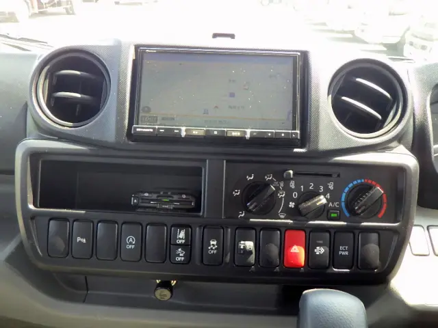 トヨタ ダイナ 2RG-XZU655(2WD)の写真12