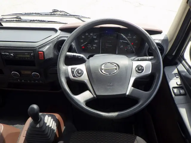 日野 レンジャー 2PG-FC2ABA(2WD)の写真18