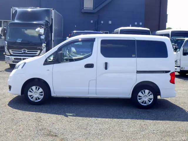 日産 バネットバン DBF-VM20(2WD)の写真4