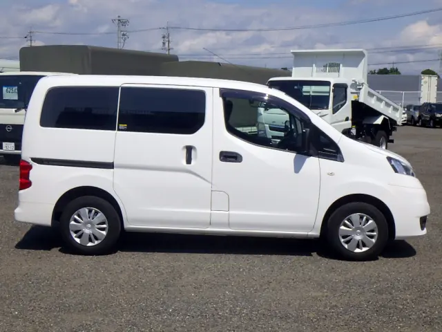 日産 バネットバン DBF-VM20(2WD)の写真5