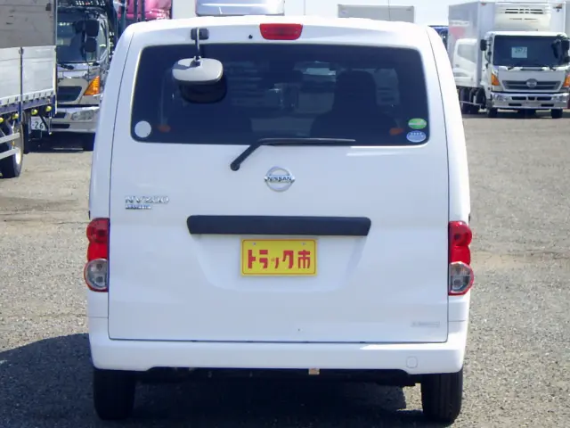 日産 バネットバン DBF-VM20(2WD)の写真6