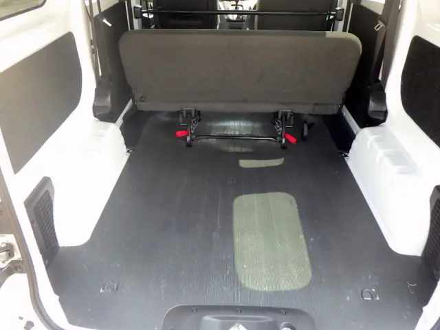日産 バネットバン DBF-VM20(2WD)の写真7