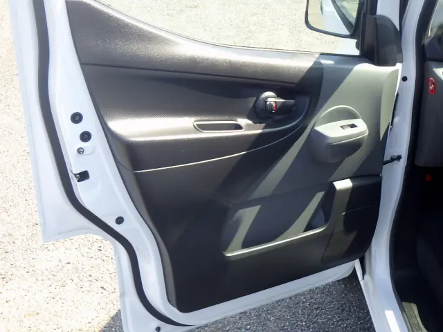 日産 バネットバン DBF-VM20(2WD)の写真40