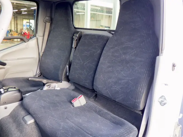 トヨタ ダイナ 2DG-GDY281(4WD)の写真9