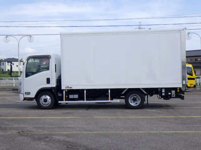 いすゞ エルフ 2RG-NPR88AN(2WD)の写真4