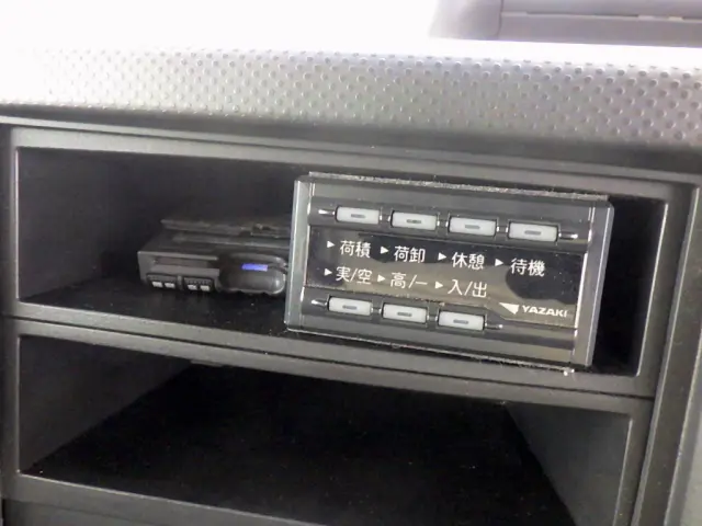 いすゞ エルフ 2RG-NPR88AN(2WD)の写真20