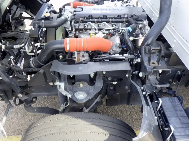 いすゞ エルフ 2RG-NPR88AN(2WD)の写真29