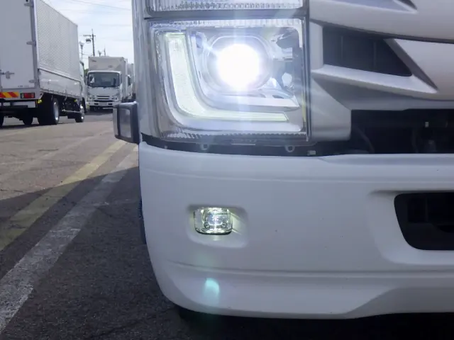 いすゞ エルフ 2RG-NPR88AN(2WD)の写真31