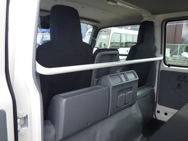 日野 デュトロ 2WG-XZU686M(4WD)の写真48