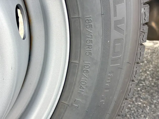 いすゞ エルフ 3DF-NHR87AF(2WD)の写真43