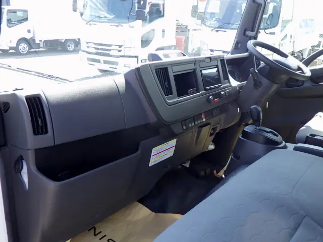 日産 アトラス 2TG-ARR88AC(2WD)の写真47