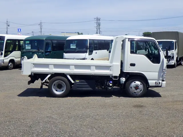 いすゞ エルフ 2PG-NKS88AD(4WD)の写真5
