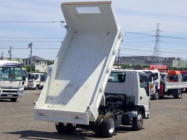いすゞ エルフ 2PG-NKS88AD(4WD)の写真7