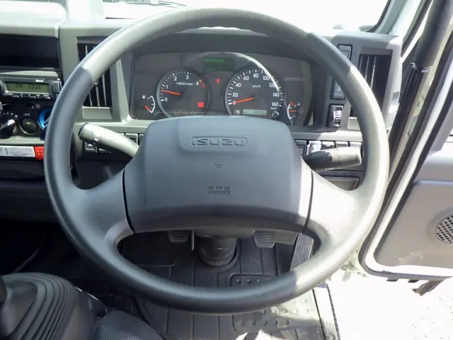 いすゞ エルフ 2PG-NKS88AD(4WD)の写真17