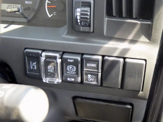 いすゞ エルフ 2PG-NKS88AD(4WD)の写真22