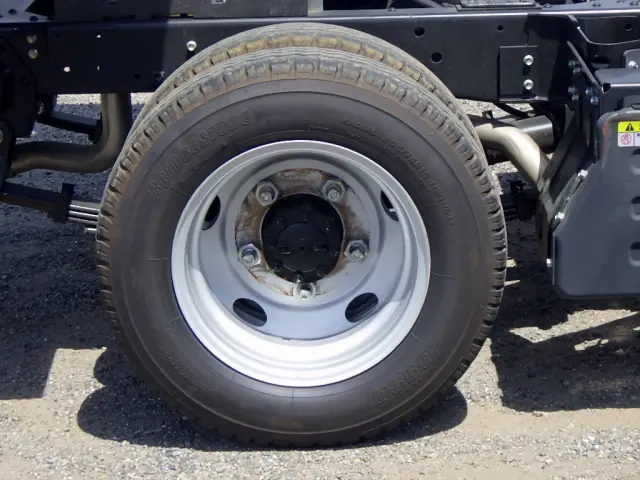 いすゞ エルフ 2PG-NKS88AD(4WD)の写真25