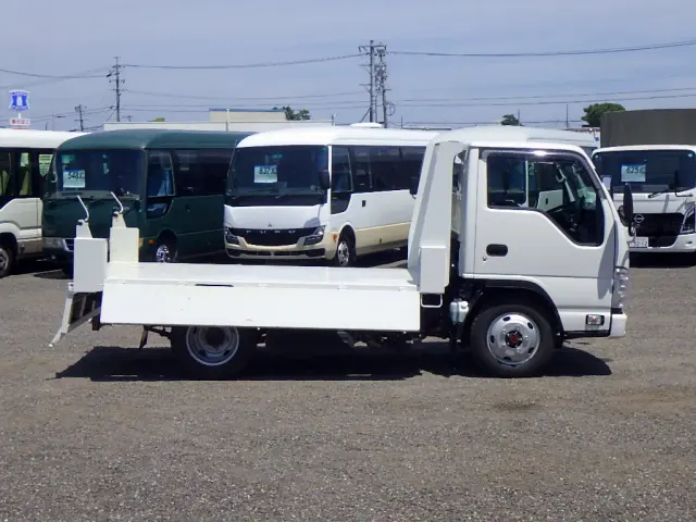 いすゞ エルフ 2PG-NKS88AD(4WD)の写真38