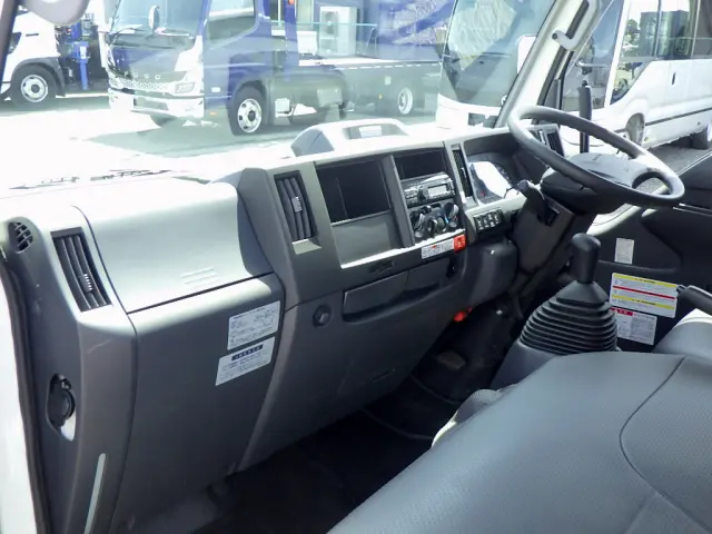 いすゞ エルフ 2PG-NKS88AD(4WD)の写真47