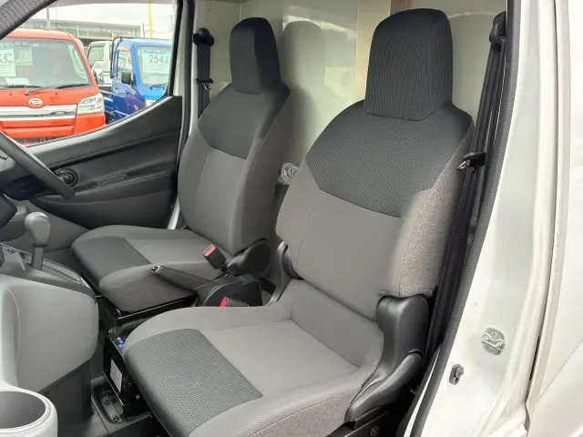 日産 その他(日産) DBF-VM20(2WD)の写真18